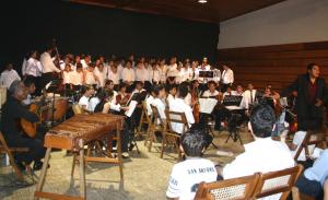 Concierto de medio año de la Orquesta Juvenil de Nicaragua, Coro de la Casa de los Tres Mundos y Coro de Sinfonietta